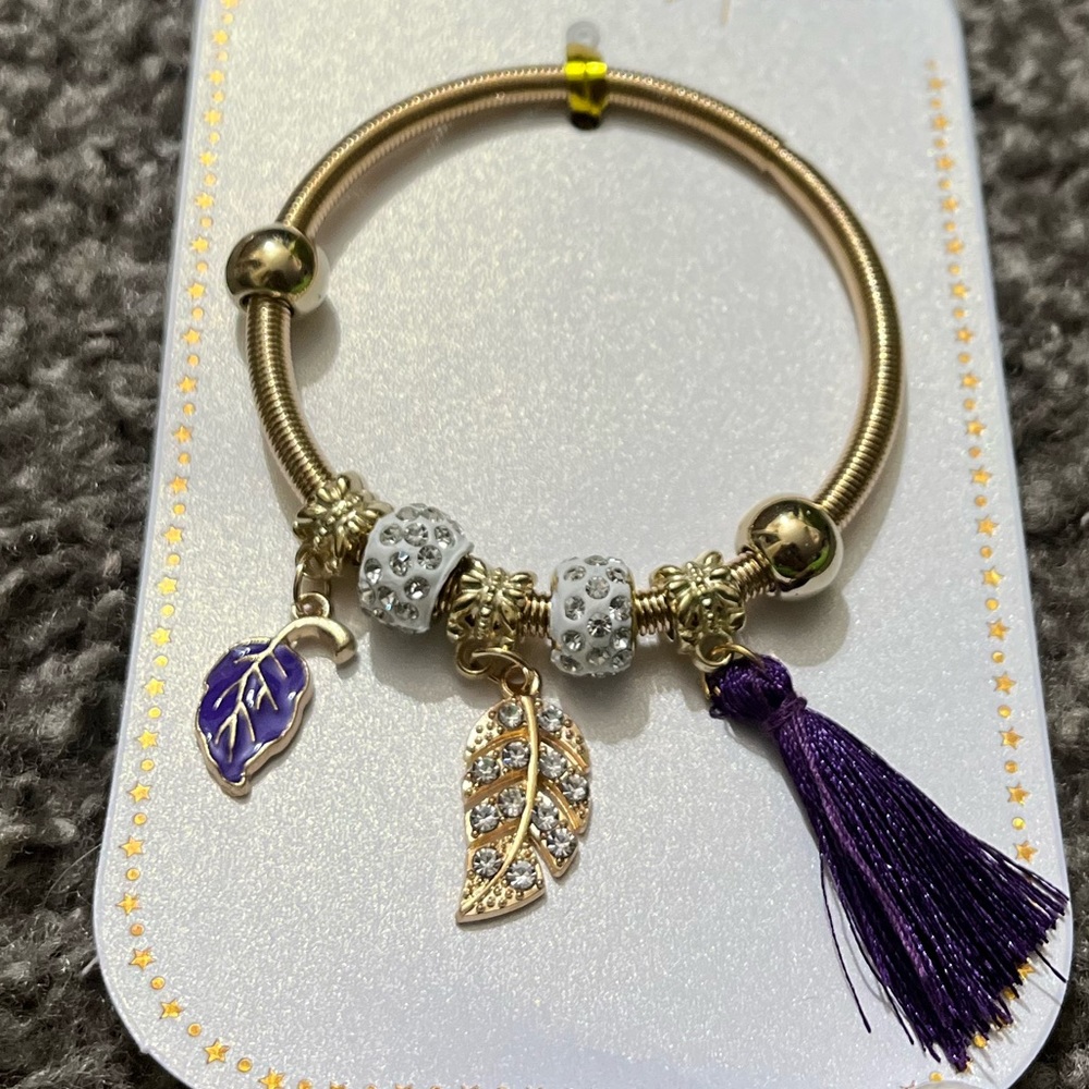 Charm bracelet